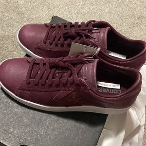 New in Box Women’s Converse